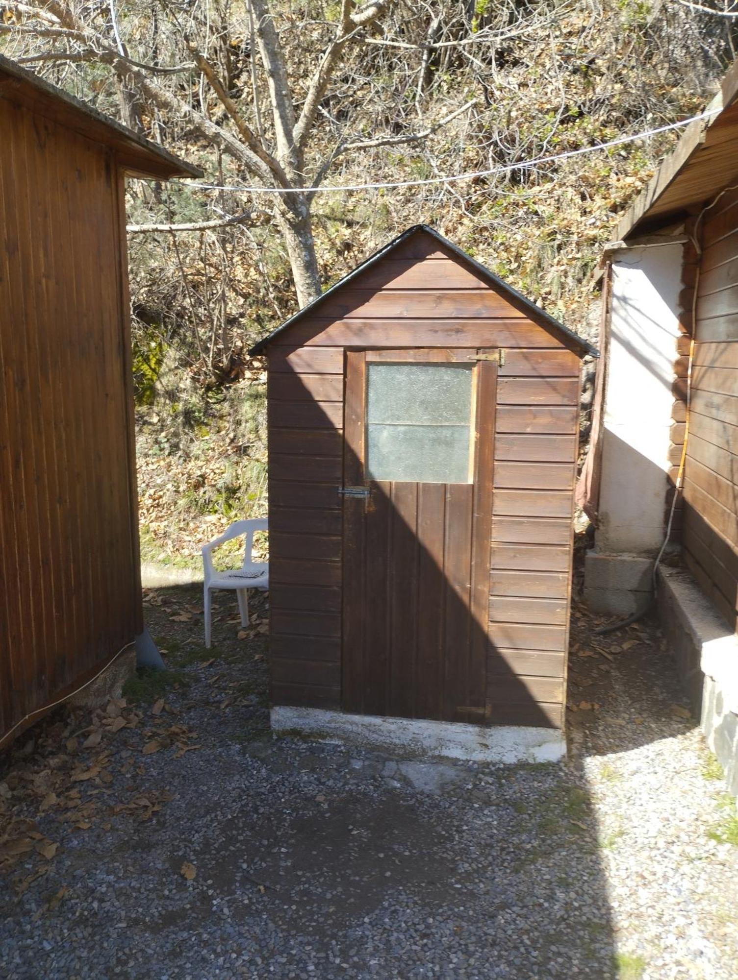 特雷韦莱斯简易别墅露营地 Trevélez 外观 照片